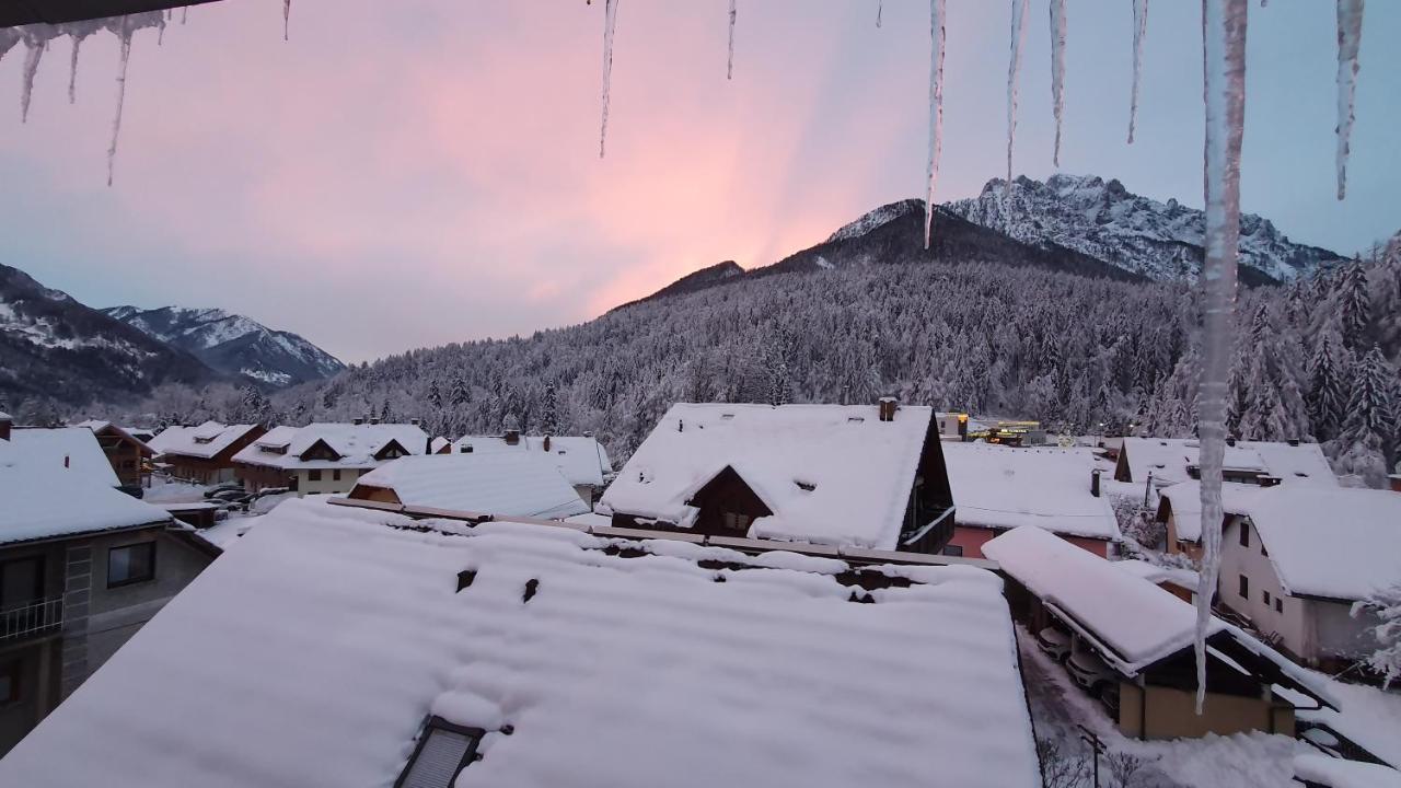 Apartments Seventy Seven Kranjska Gora Bagian luar foto